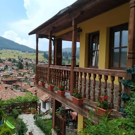 емили фемили хаус Casa de hóspedes Koprivshtitsa