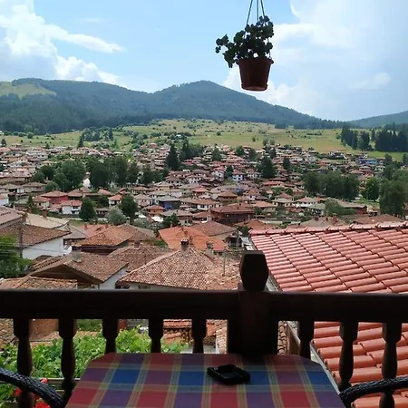 емили фемили хаус Casa de hóspedes