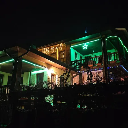 емили фемили хаус Casa de hóspedes Koprivshtitsa