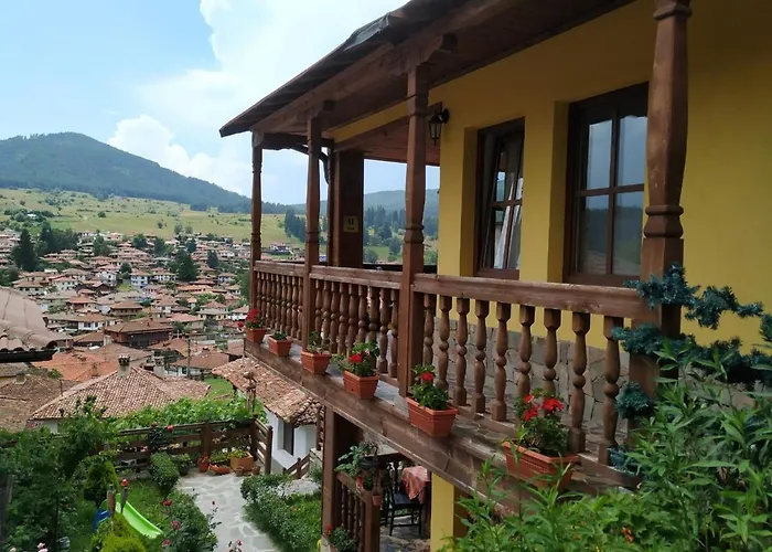 емили фемили хаус Konukevi Koprivştitsa