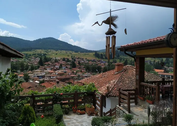 Konukevi емили фемили хаус Koprivştitsa